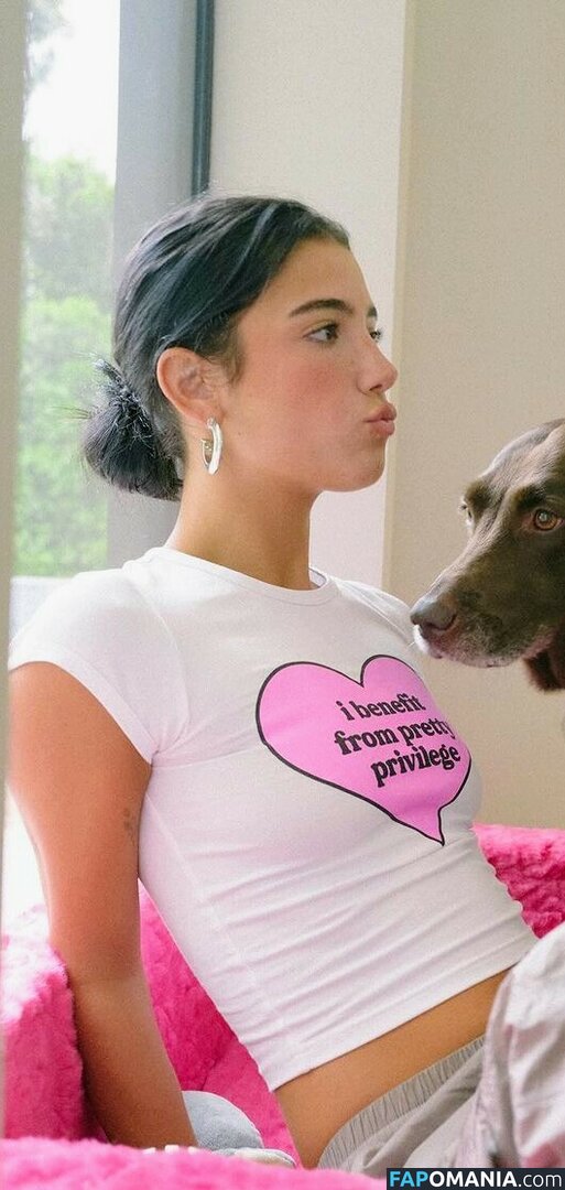 Charli D'Amelio / Charli Damelio / charlidamelio / charliesdamelio Naakt OnlyFans  Gelekte foto #562