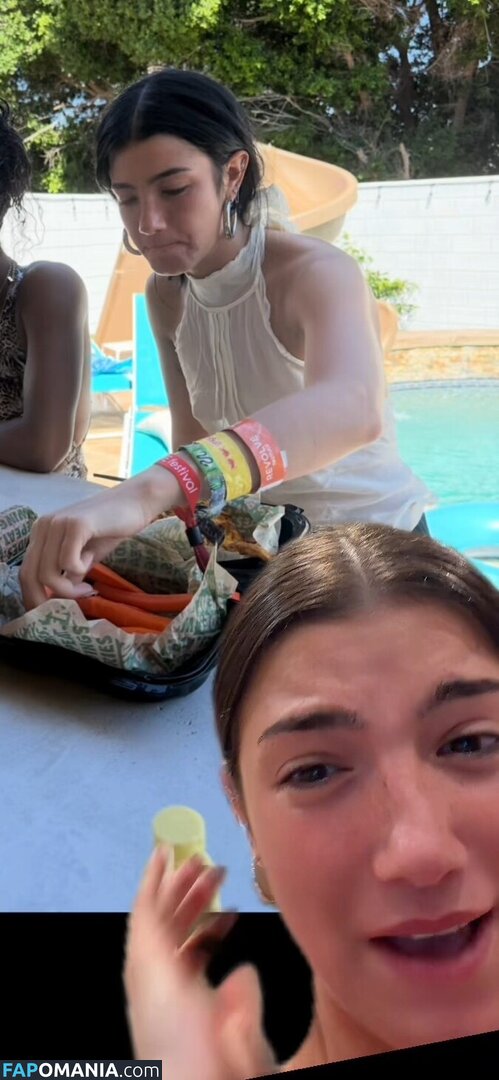 Charli D'Amelio / Charli Damelio / charlidamelio / charliesdamelio Naakt OnlyFans  Gelekte foto #1654