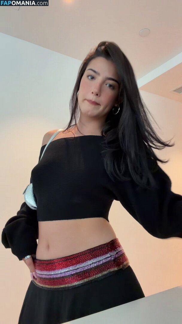 Charli D'Amelio / Charli Damelio / charlidamelio / charliesdamelio Naakt OnlyFans  Gelekte foto #1698