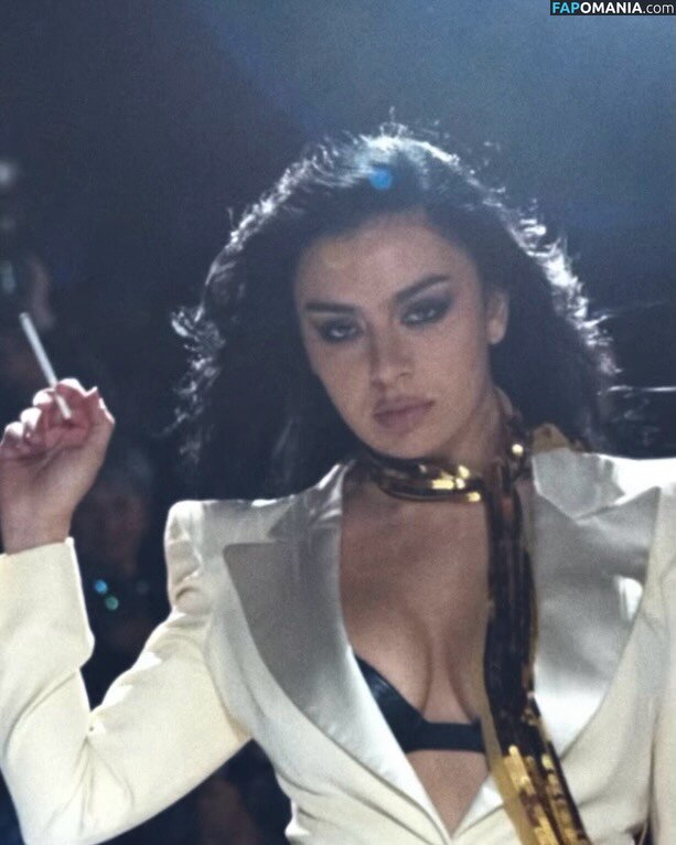 Charli XCX / charli_xcx / charlignarly / charlixcx / https: Naakt OnlyFans  Gelekte foto #1268