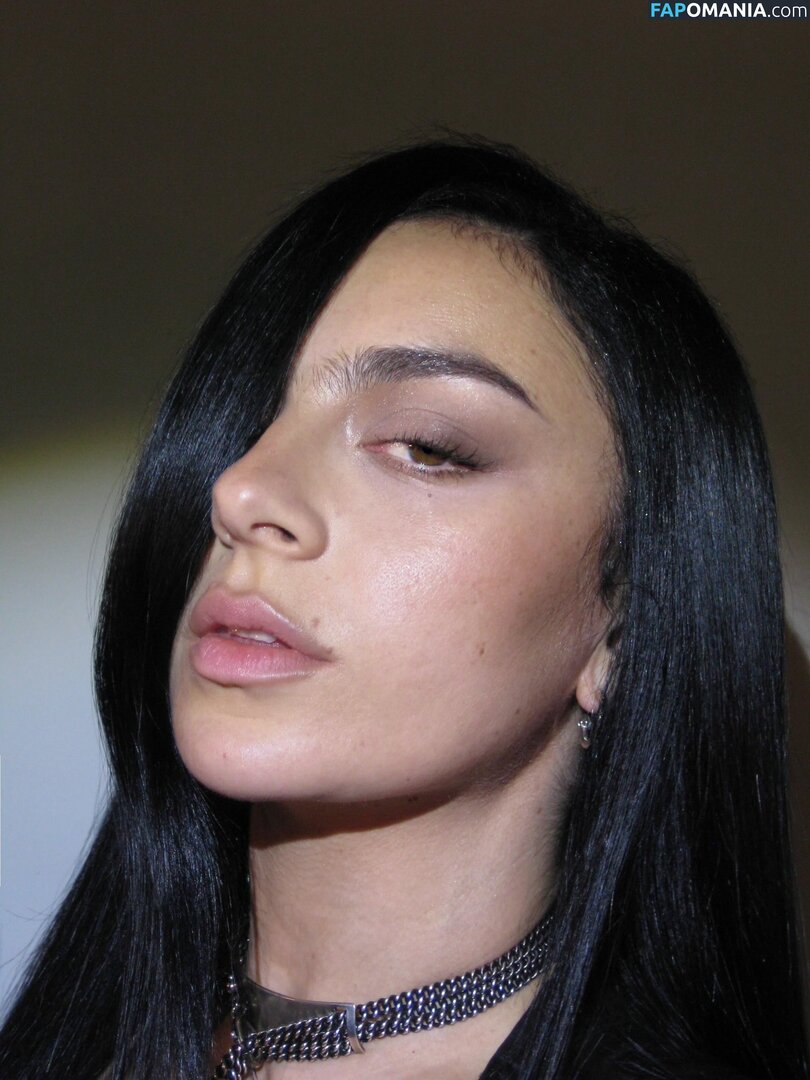 Charli XCX / charli_xcx / charlignarly / charlixcx / https: Naakt OnlyFans  Gelekte foto #1291