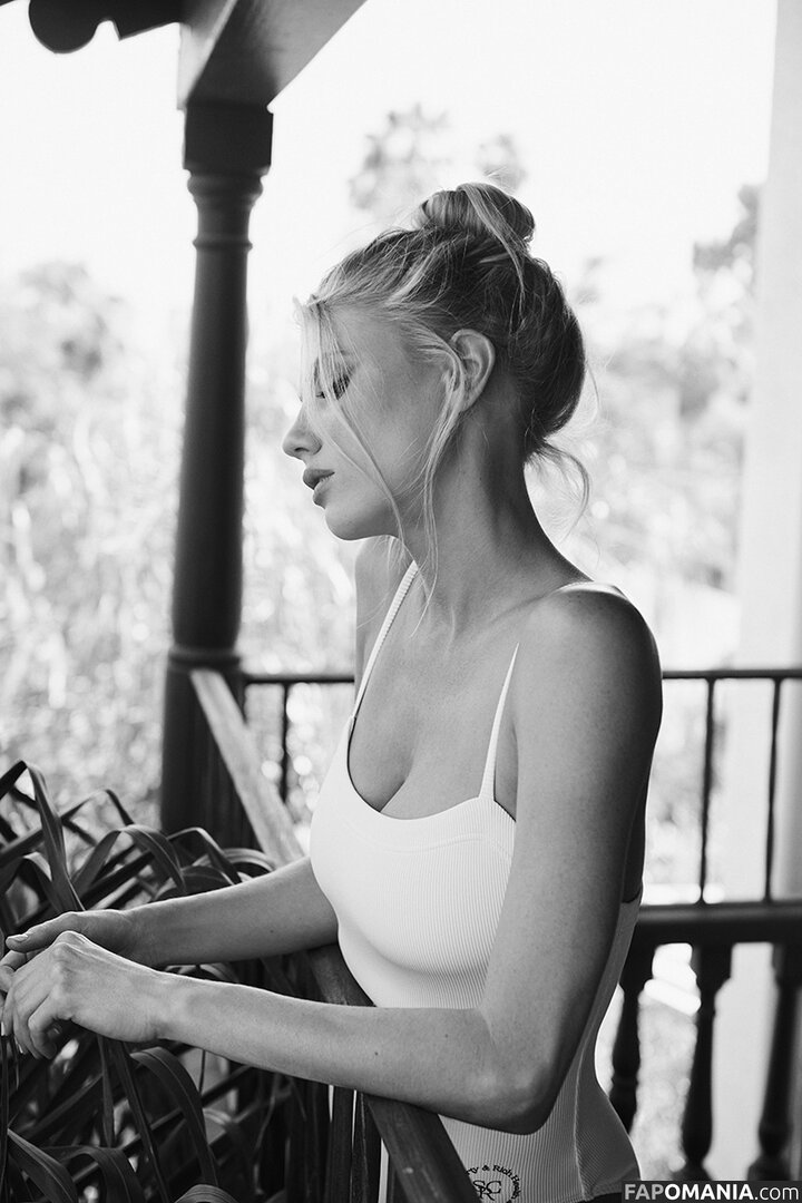 Char_mck / Charlotte McKinney / charlottemckinney Naakt OnlyFans  Gelekte foto #555