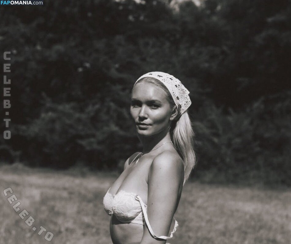 Chiara Schmitt / chiaracs_ Naakt OnlyFans  Gelekte foto #13