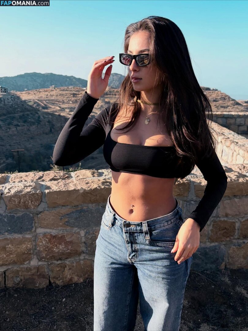 chloeabouserhal / chloealvara Naakt OnlyFans  Gelekte foto #1