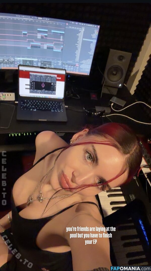 Clara Cuve / ClaraCuvéyt / clara_cuve / claracuve / cuveclara Naakt OnlyFans  Gelekte foto #1