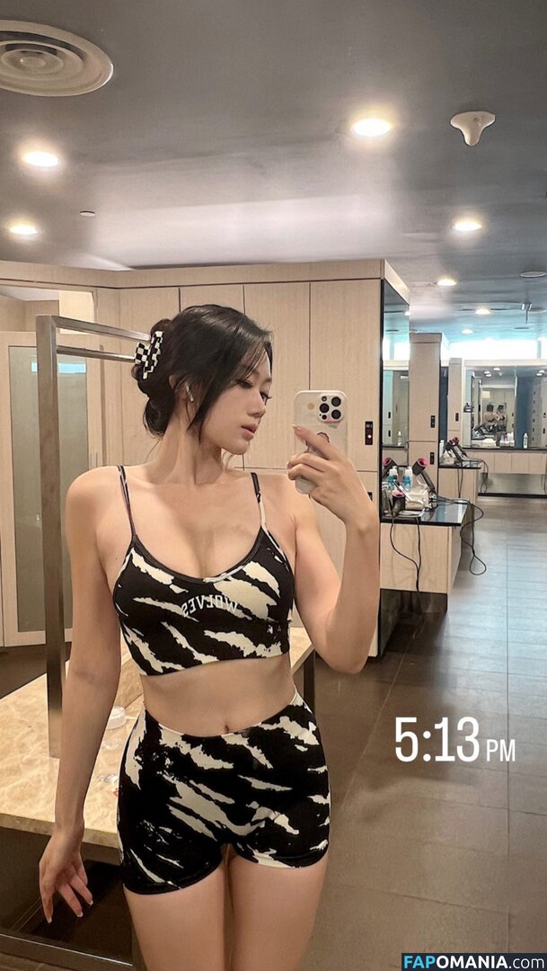 Clara Wang / clara_wddd / clarawangaka / https: Naakt OnlyFans  Gelekte foto #6