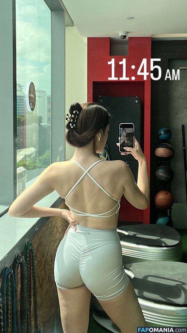 Clara Wang / clara_wddd / clarawangaka / https: Naakt OnlyFans  Gelekte foto #9