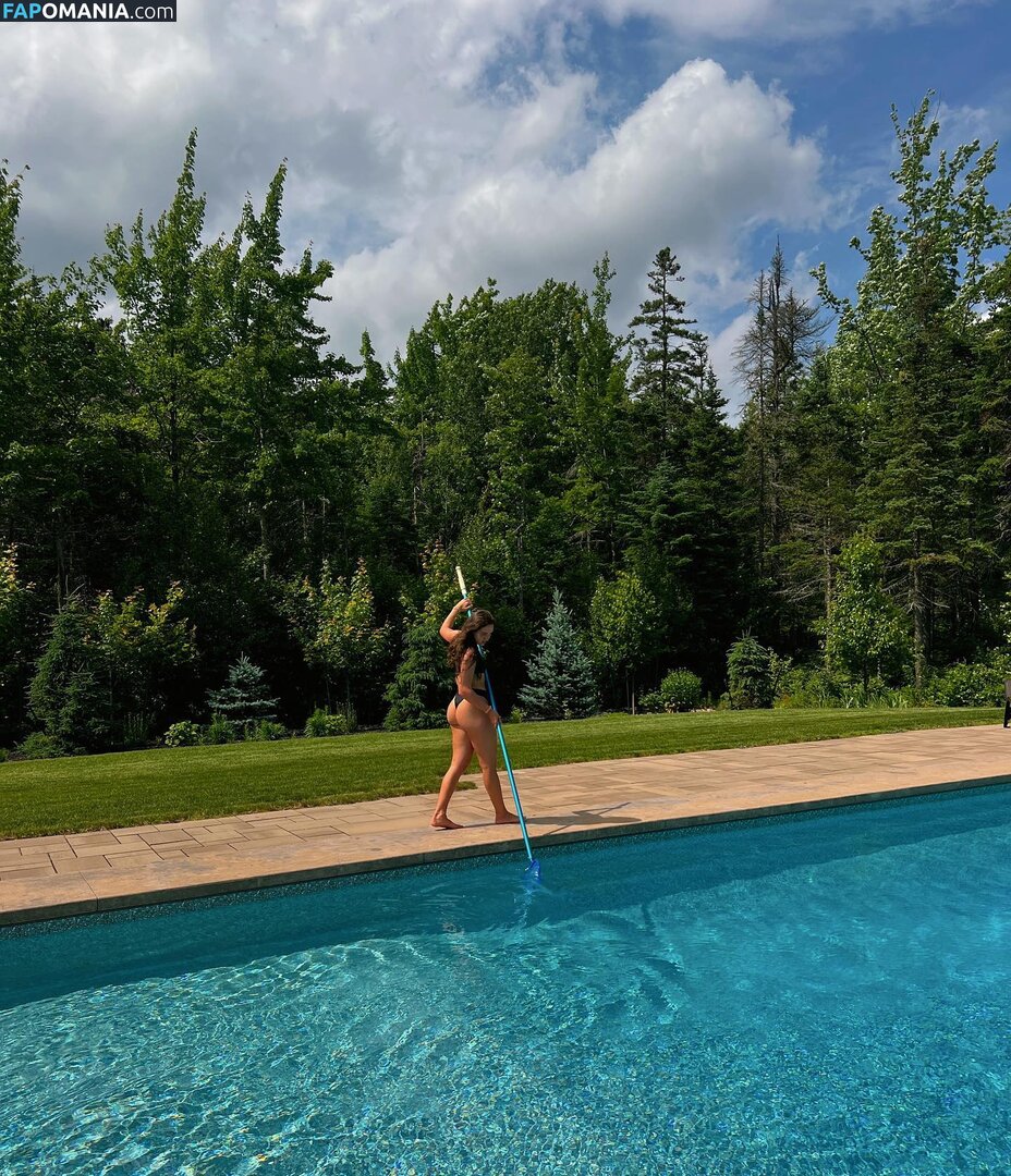 Courtney Sarault / court_sarault / courtsarault / https: Naakt OnlyFans  Gelekte foto #15