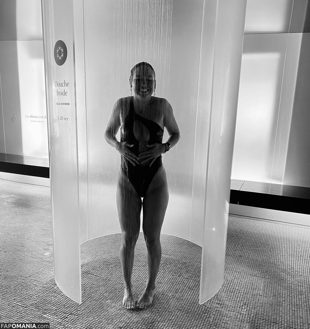 Courtney Sarault / court_sarault / courtsarault / https: Naakt OnlyFans  Gelekte foto #18