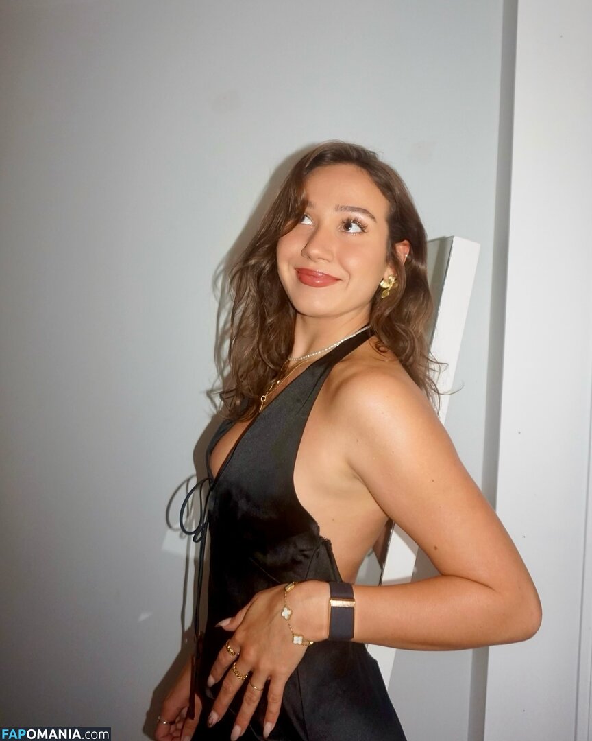 Courtney Sarault / court_sarault / courtsarault / https: Naakt OnlyFans  Gelekte foto #27