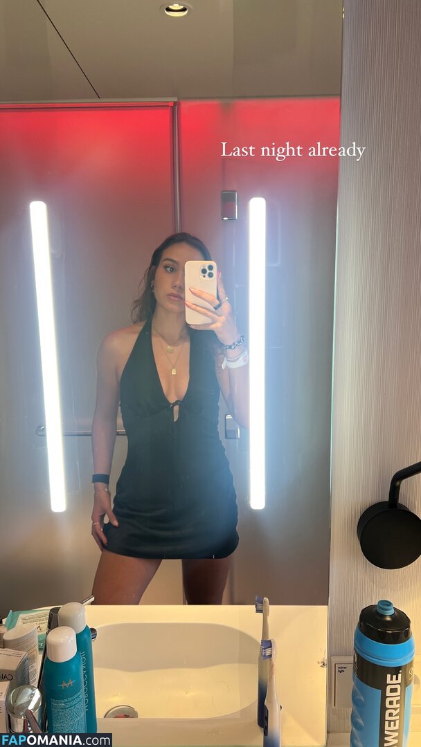 Courtney Sarault / court_sarault / courtsarault / https: Naakt OnlyFans  Gelekte foto #29