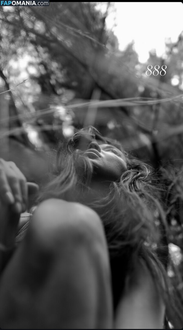 Crystal Reed / crystalmreed Naakt OnlyFans  Gelekte foto #49