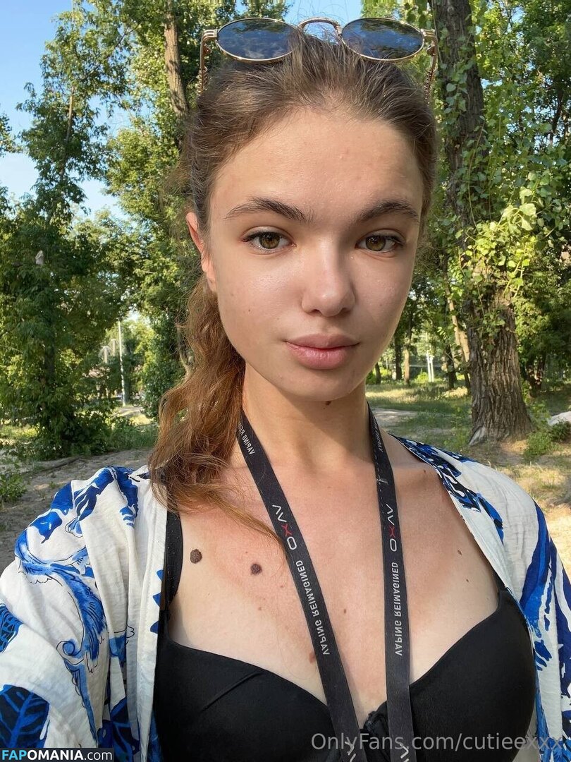 cutieexxx / lil_cutieexx Naakt OnlyFans  Gelekte foto #4