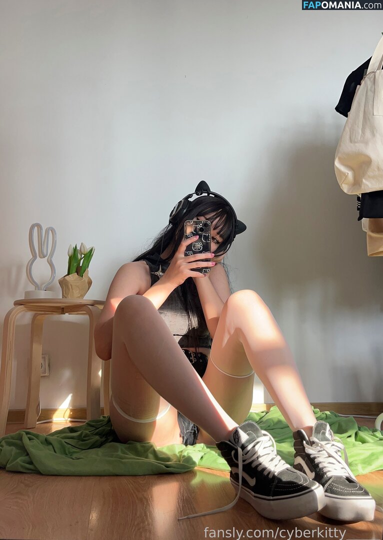 Cyberkitty___ / Cyberkitty_____ / Dayana Yessembayeva / cyberkitty Naakt OnlyFans  Gelekte foto #35