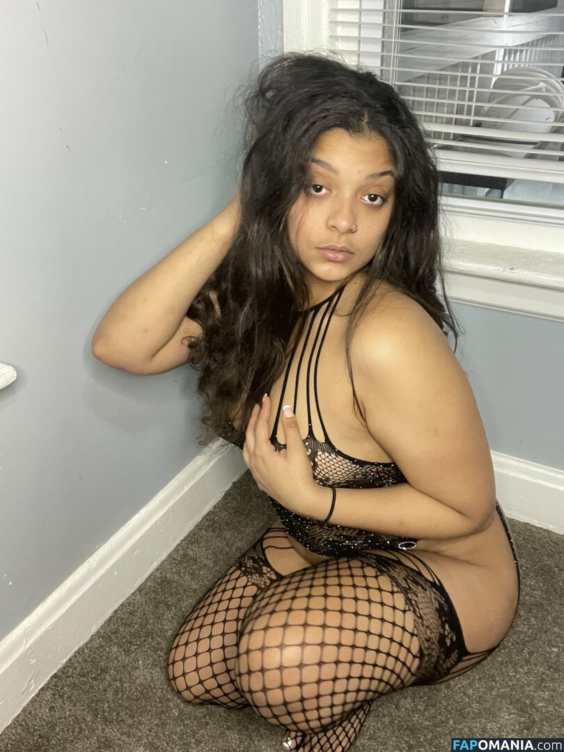 Daddyslilbaby420 / LiLBabyNina / ninaaxobinaa Naakt OnlyFans  Gelekte foto #1