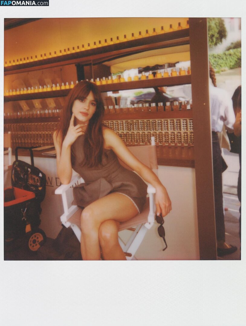 Daisy Edgar-Jones / daisyedgarjones Naakt OnlyFans  Gelekte foto #271