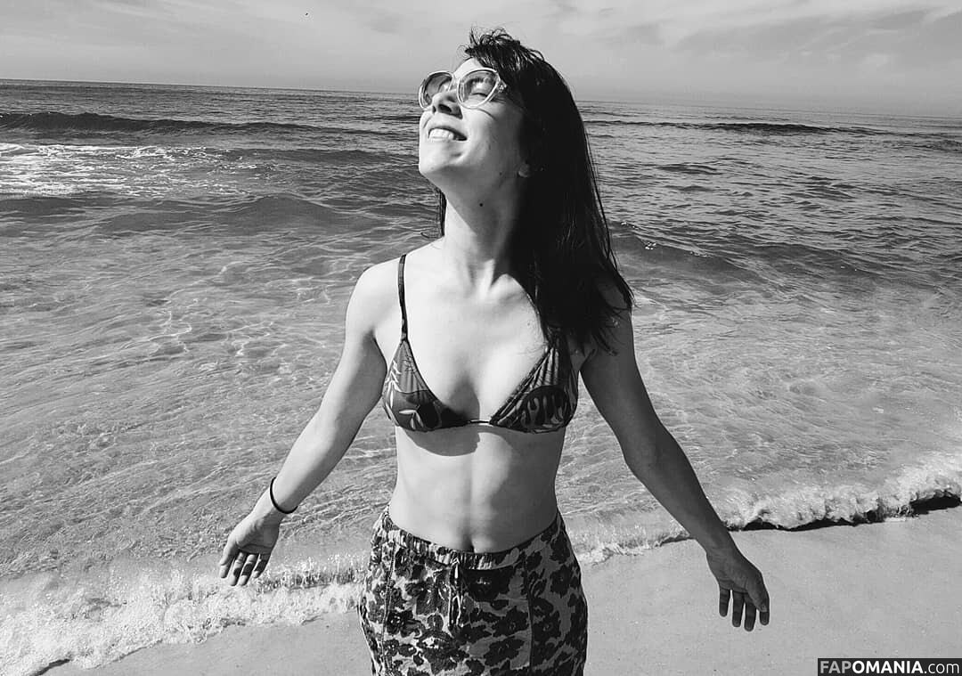 Daphne Bozaski / daphnebozaski Naakt OnlyFans  Gelekte foto #2