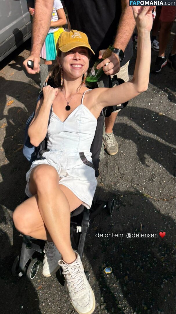 Daphne Bozaski / daphnebozaski Naakt OnlyFans  Gelekte foto #11