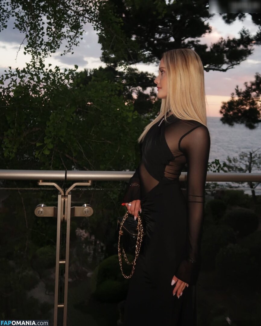 Davina Geiss / the_real_davina_geiss Naakt OnlyFans  Gelekte foto #377
