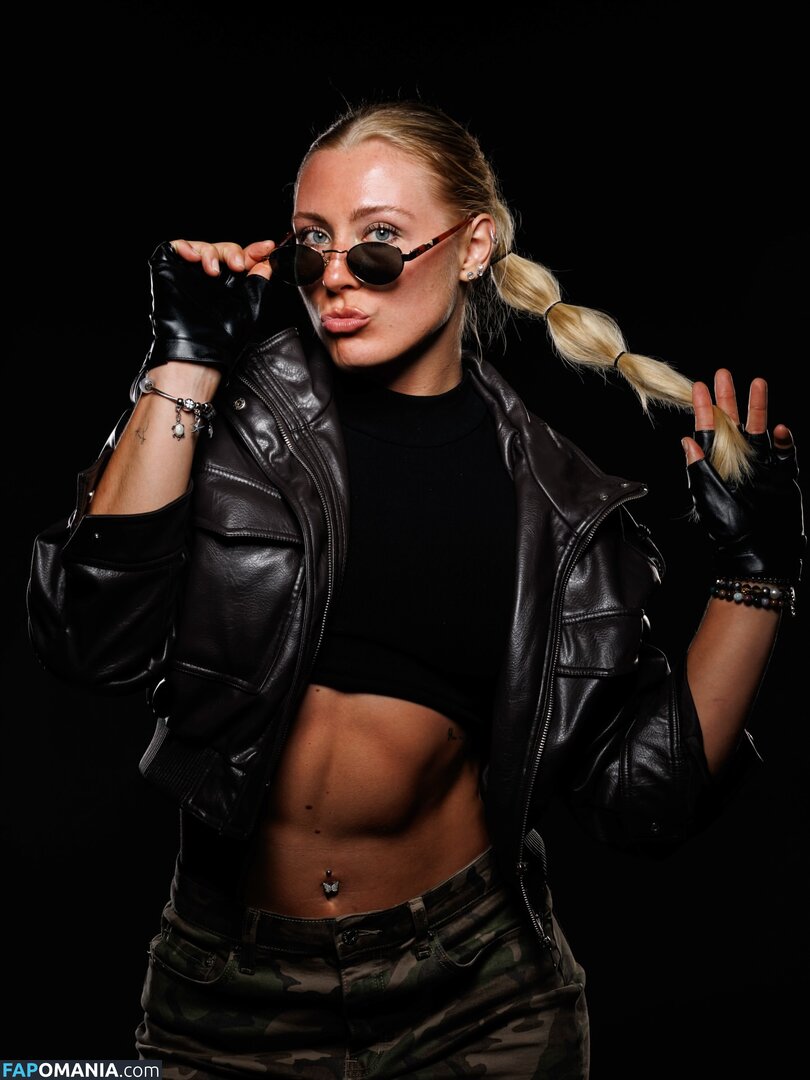 Delia Schweizer / delia.schweizer Naakt OnlyFans  Gelekte foto #5