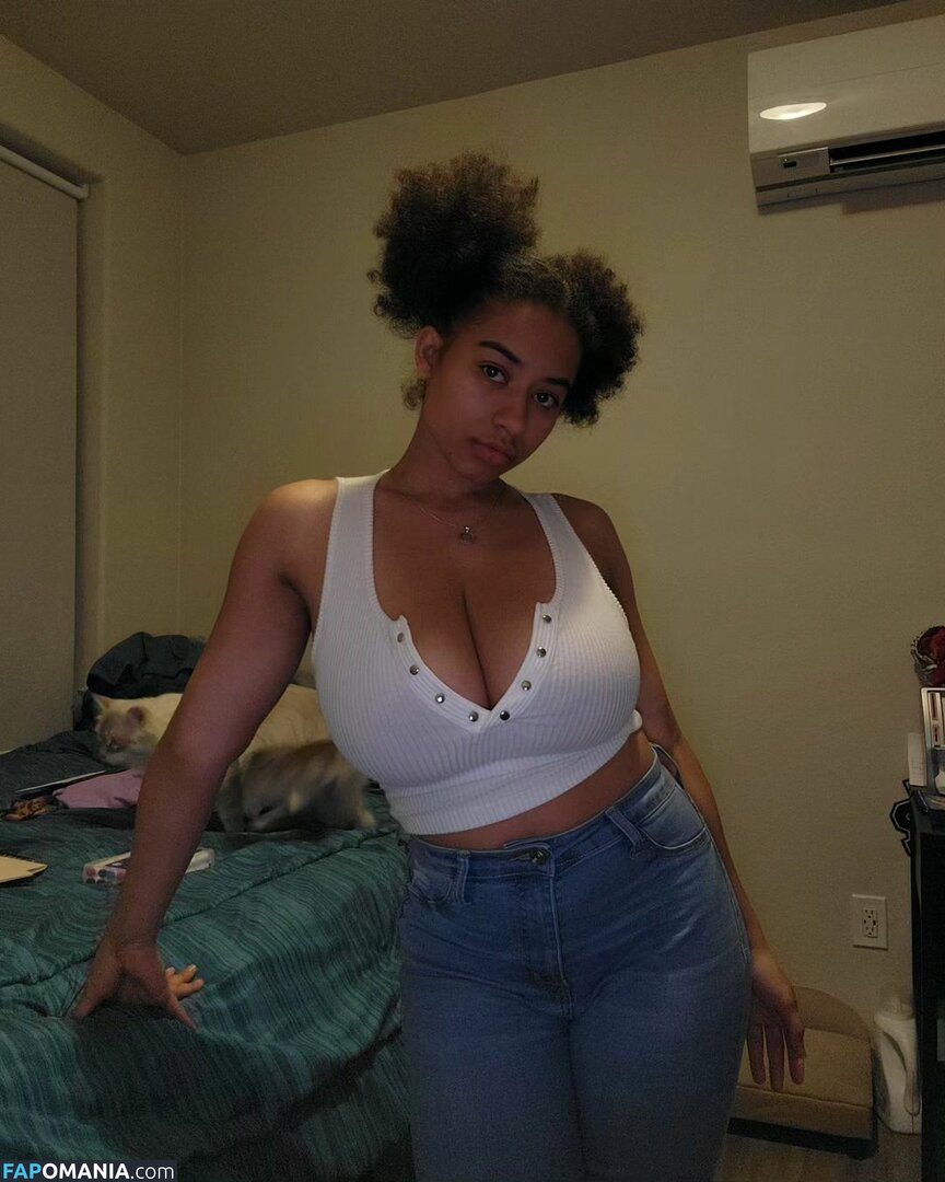 Dina / _ur_russian_dina / coco_ppop01 / dinadewgong Naakt OnlyFans  Gelekte foto #4