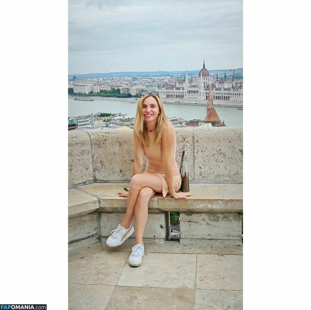 Dobos Evelin / evelindobos Naakt OnlyFans  Gelekte foto #9