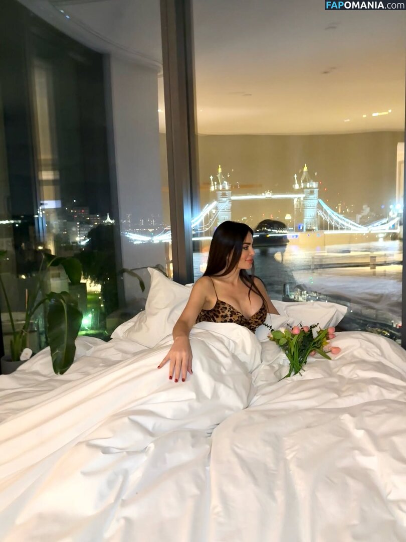 Dominique Hourani / DominiqueHorani / dominiquehourani / https: Naakt OnlyFans  Gelekte foto #1