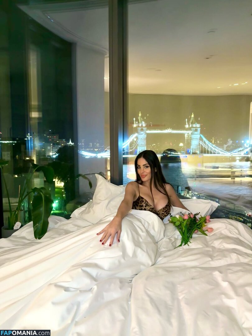 Dominique Hourani / DominiqueHorani / dominiquehourani / https: Naakt OnlyFans  Gelekte foto #2