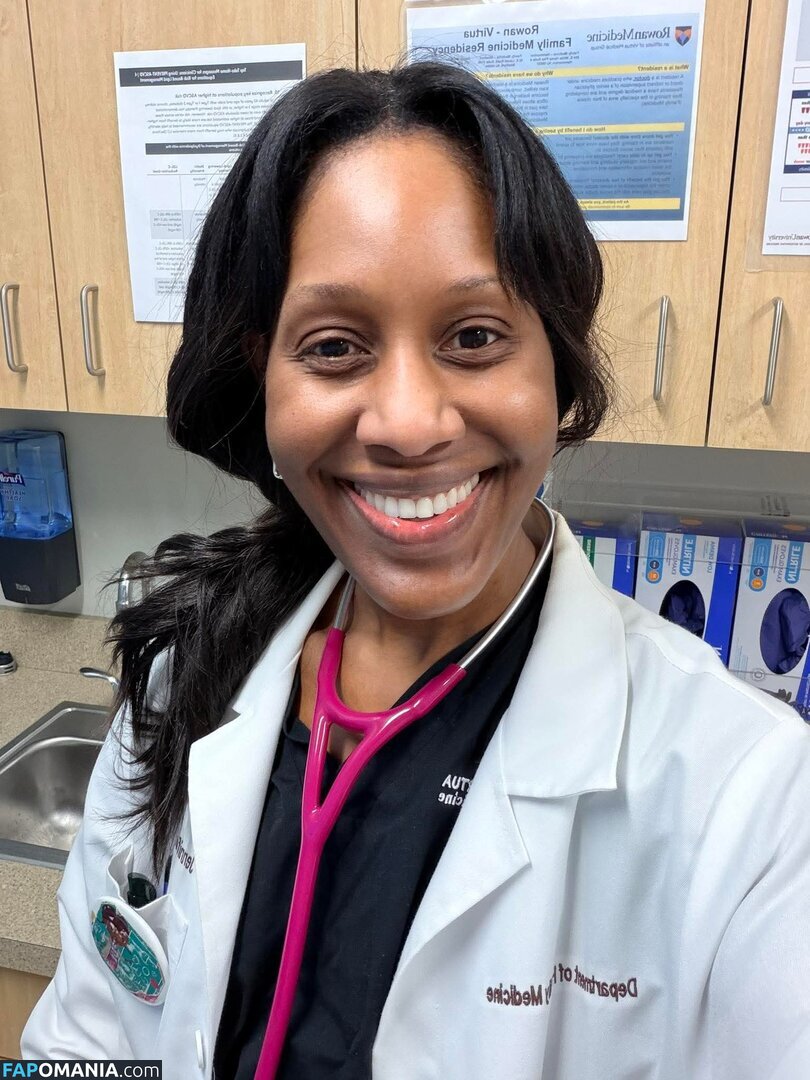 Dr.Jen Caudle Naakt OnlyFans  Gelekte foto #5