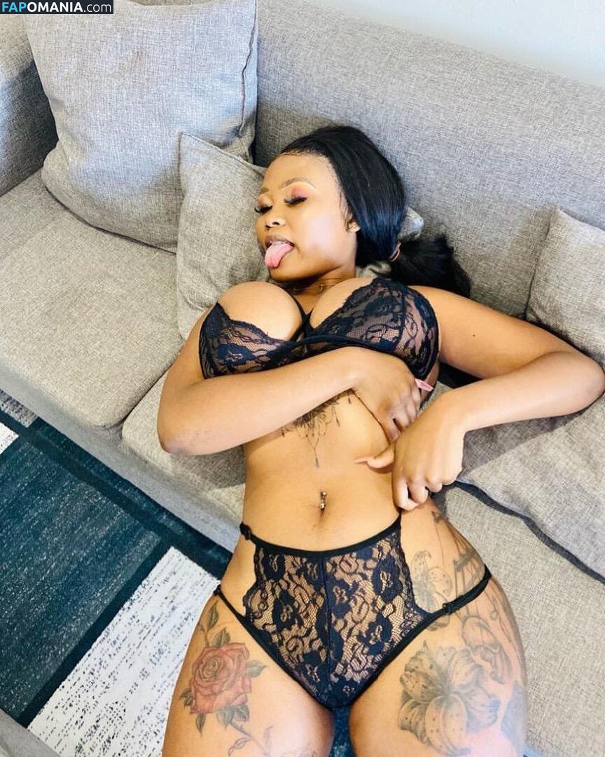 E.mkhwanazi Naakt OnlyFans  Gelekte foto #5