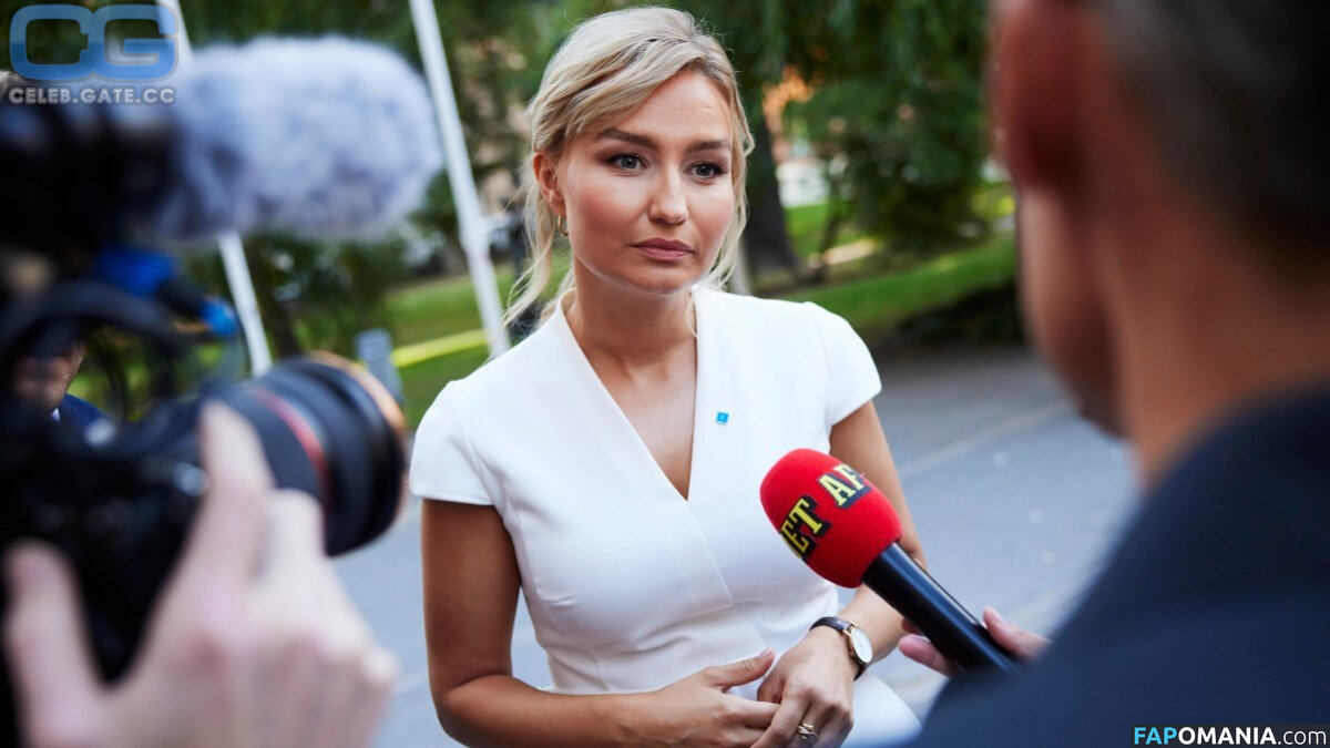 Ebba Busch Naakt OnlyFans  Gelekte foto #2