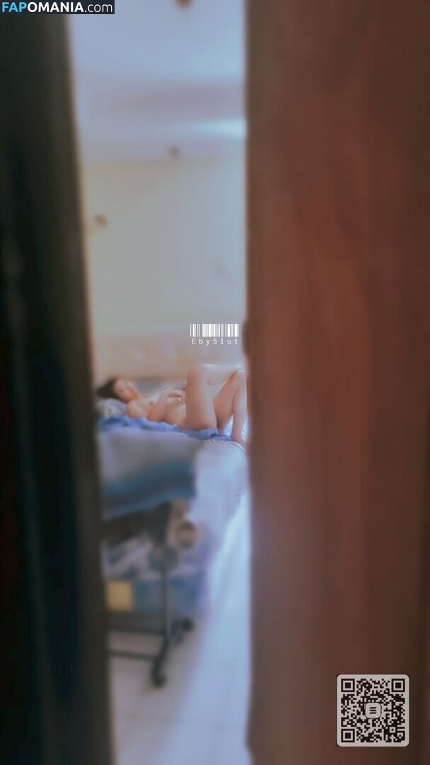 Eby Sarasvati / Eby5lut / EbySarasvati Naakt OnlyFans  Gelekte foto #20