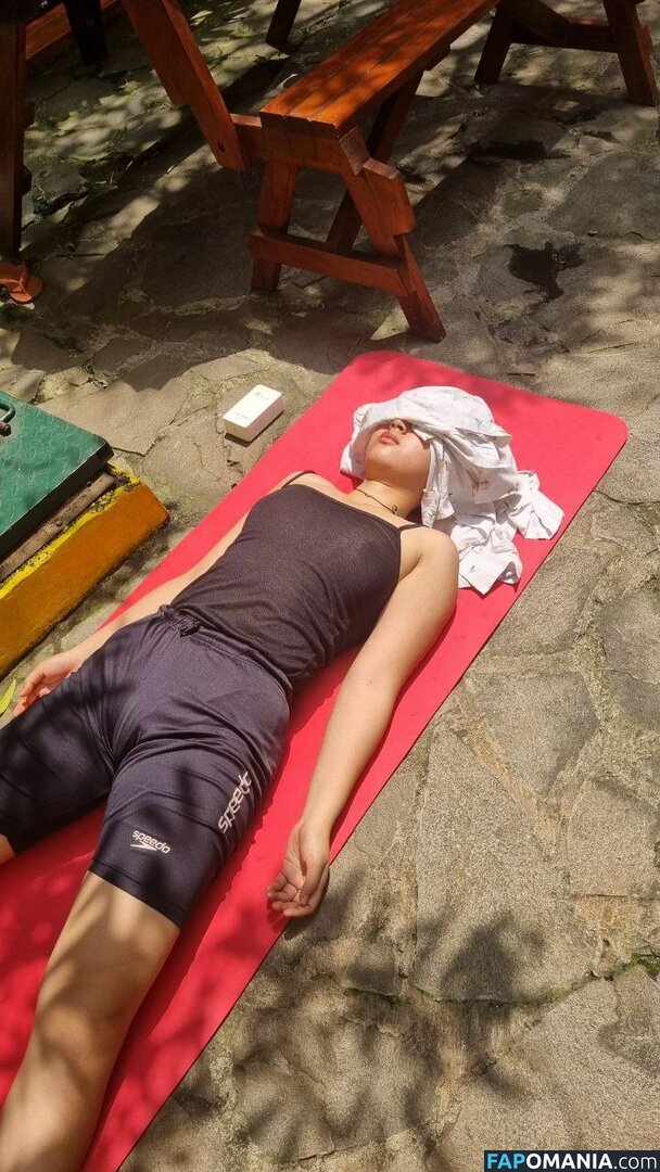 Eby Sarasvati / Eby5lut / EbySarasvati Naakt OnlyFans  Gelekte foto #21