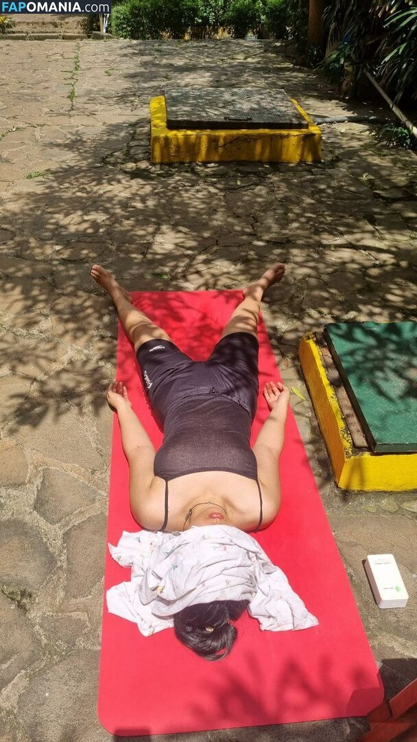Eby Sarasvati / Eby5lut / EbySarasvati Naakt OnlyFans  Gelekte foto #28