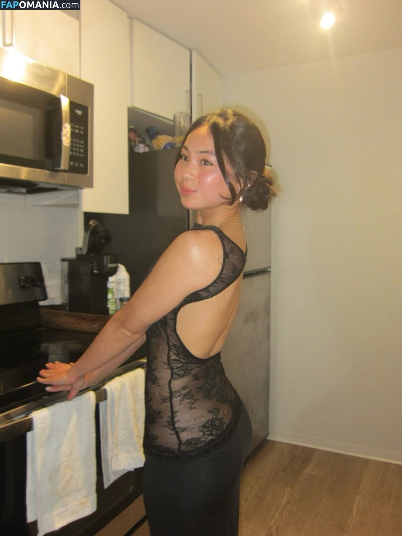 Elaine Gu / elainegu_ Naakt OnlyFans  Gelekte foto #2