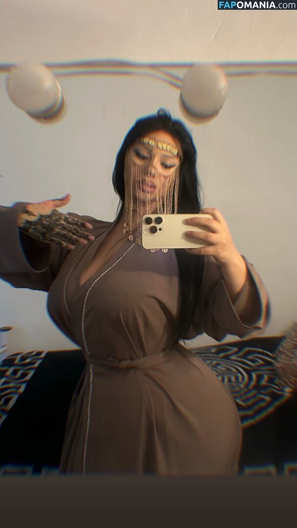 Wissem / _Elegancewoman_ / isswxm Naakt OnlyFans  Gelekte foto #2
