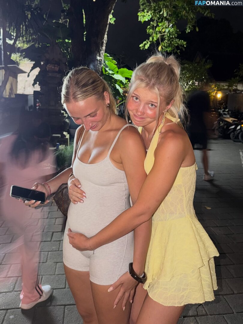 Elena Zoe / elena.zbt Naakt OnlyFans  Gelekte foto #24