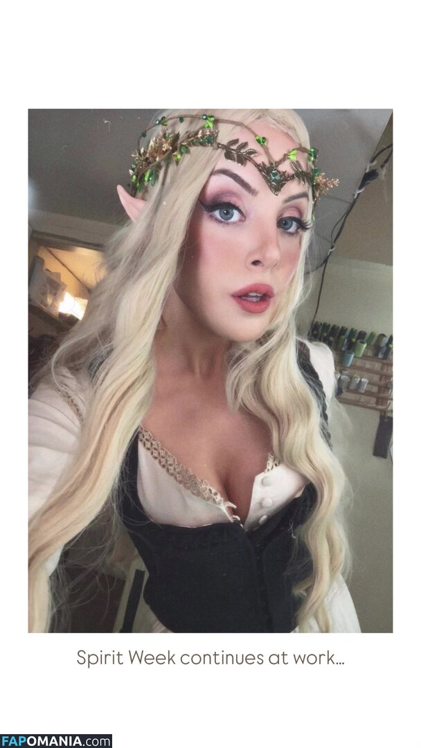 Elizabeth Gillies / lizgillz Naakt OnlyFans  Gelekte foto #2