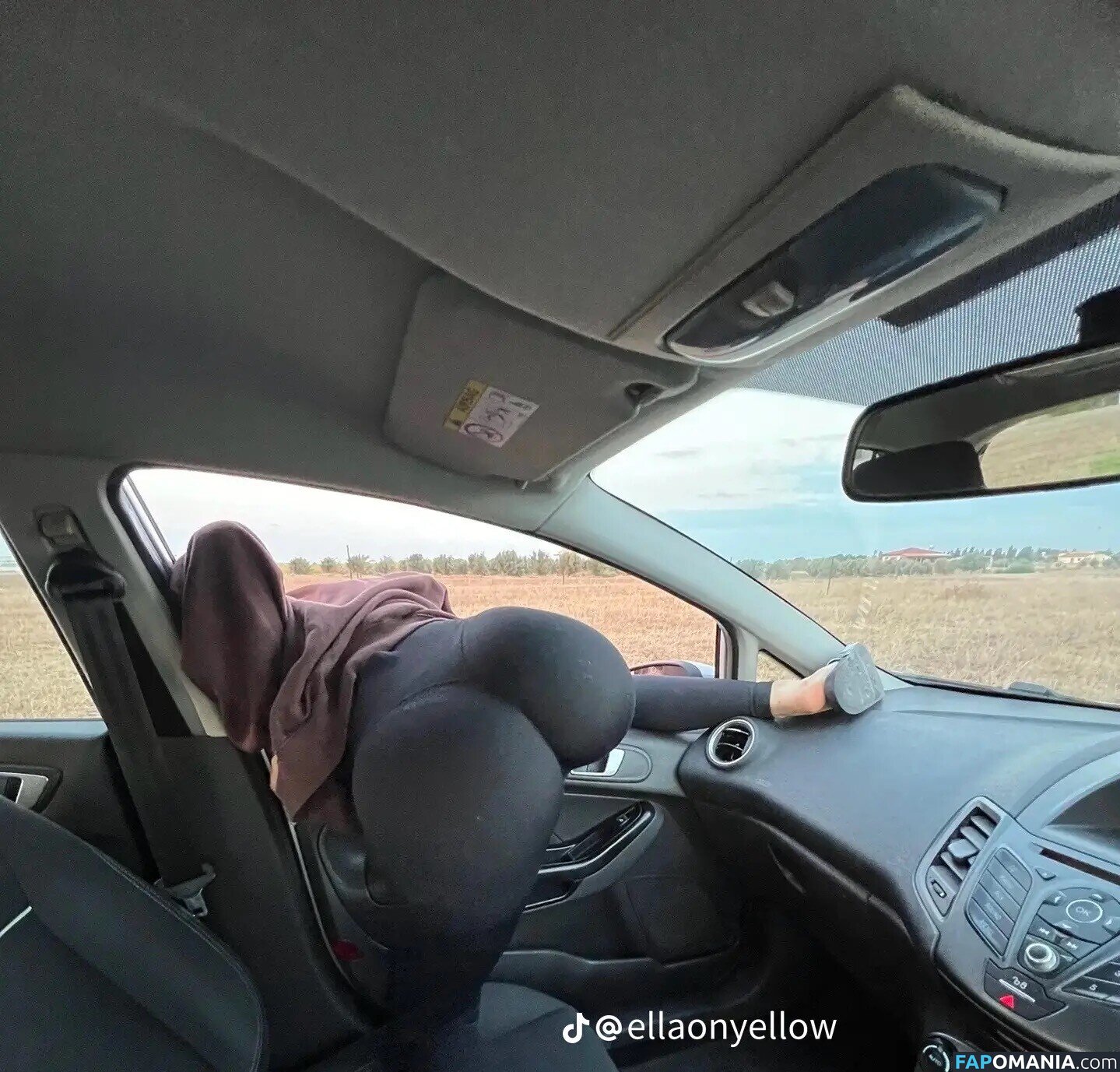 Ellaonyellow / ielleowo Naakt OnlyFans  Gelekte foto #1