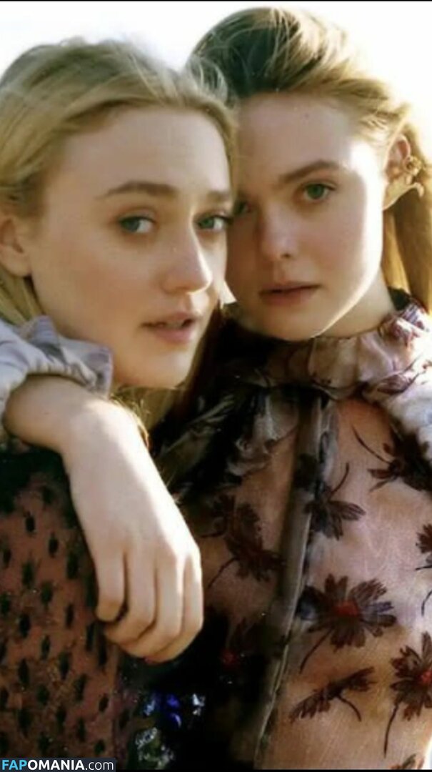 Elle Fanning / ellefanning Naakt OnlyFans  Gelekte foto #59