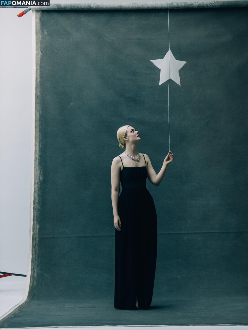 Elle Fanning / ellefanning Naakt OnlyFans  Gelekte foto #88