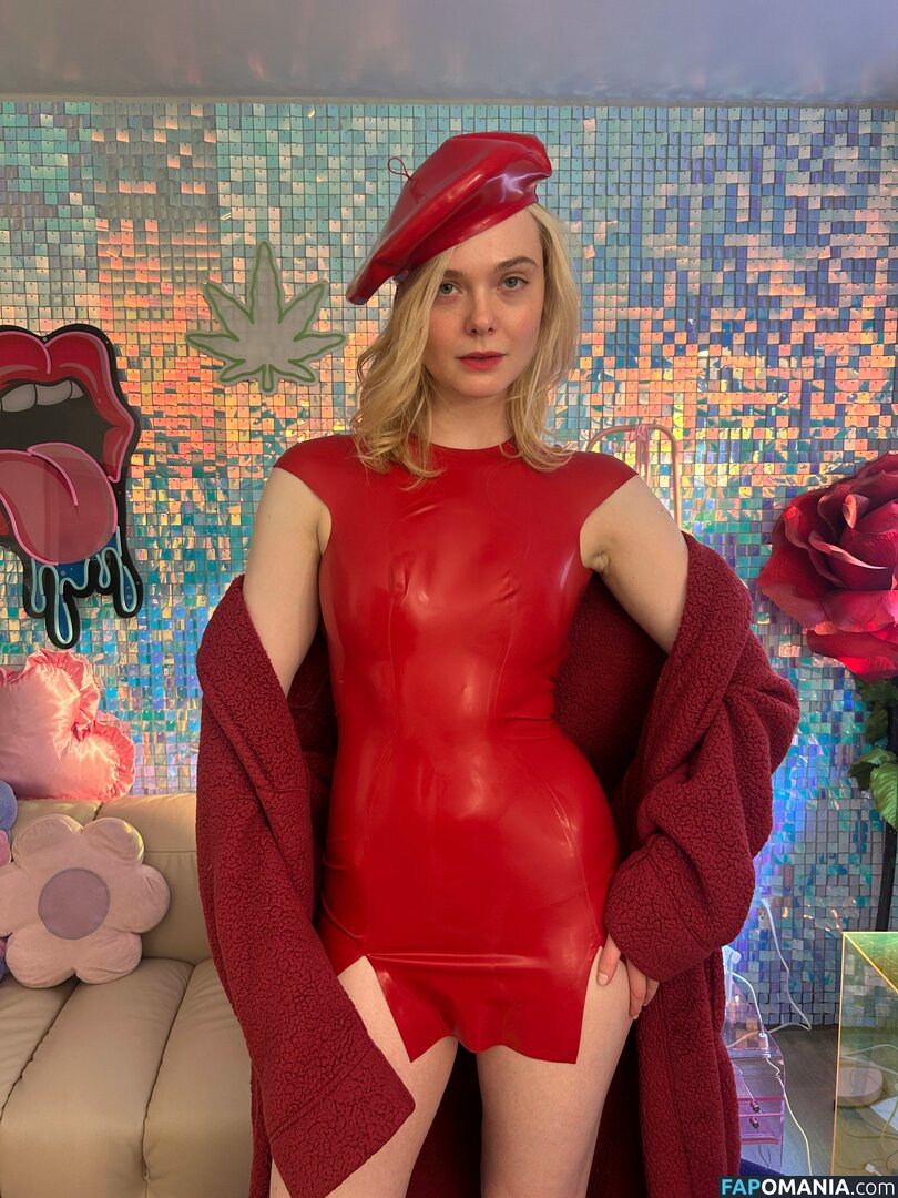 Elle Fanning / ellefanning Naakt OnlyFans  Gelekte foto #144