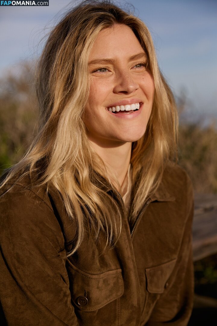 Elle Wagner / elle_wagner_ / ellewagner / https: Naakt OnlyFans  Gelekte foto #5