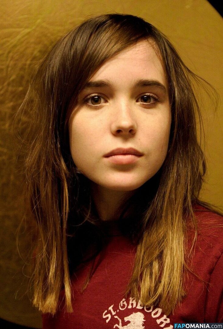 Elliot Page / elliotpage / formerly Ellen Page Naakt OnlyFans  Gelekte foto #2