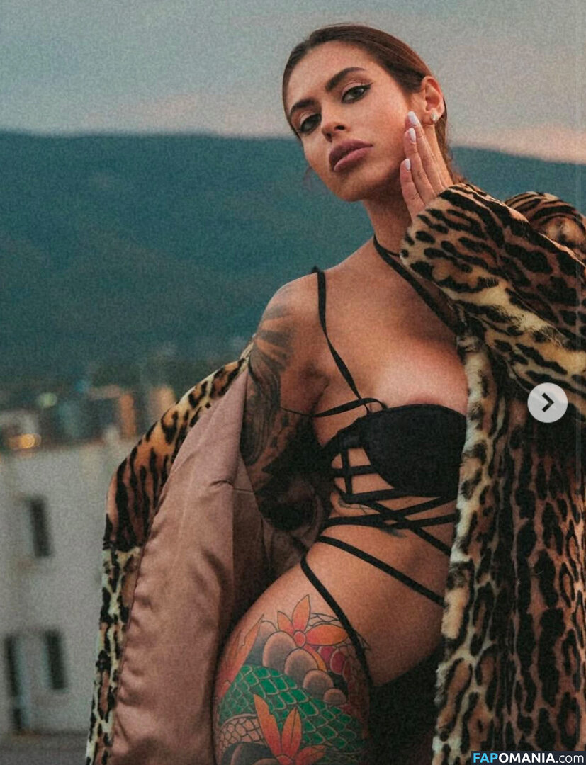 ellsii_ / inkedelenaa Naakt OnlyFans  Gelekte foto #11