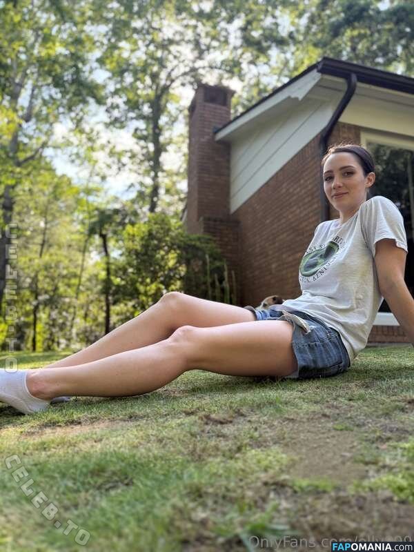 EllyWood899 / Hotwife-LE / elly899 / https: Naakt OnlyFans  Gelekte foto #1