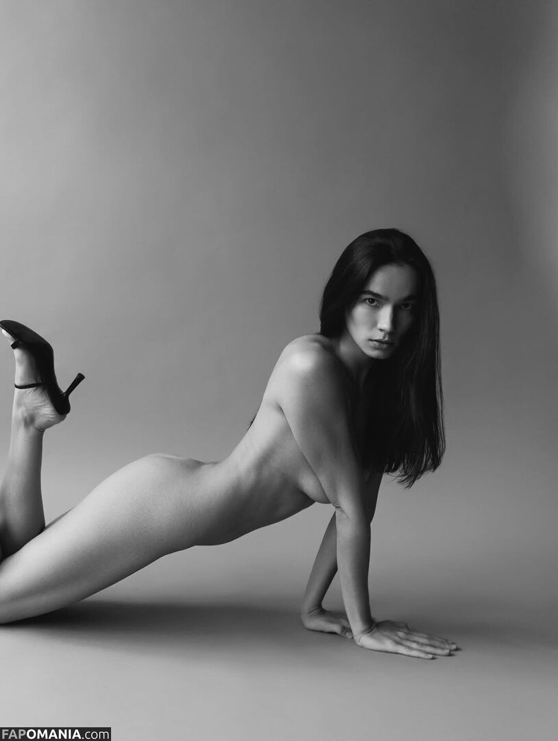 Elvina Garaeva / elyagara Naakt OnlyFans  Gelekte foto #5