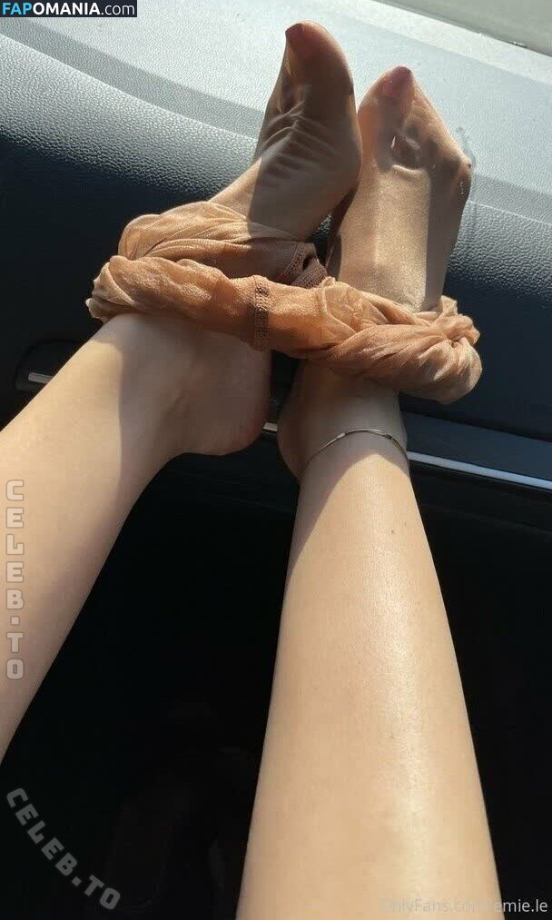 Emie.le / emie_le Naakt OnlyFans  Gelekte foto #2