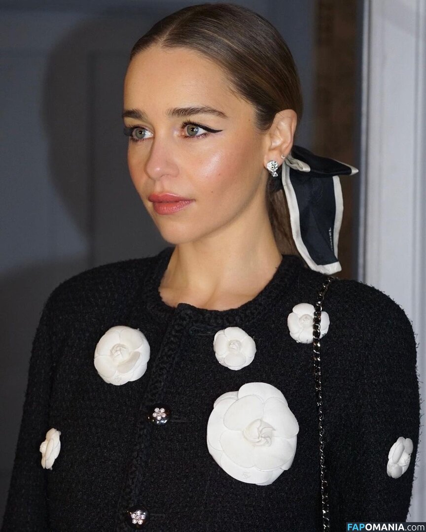 Emilia Clarke / clarkeyxo / emilia_clarke / emiliaclarke / emiliaclarkecentral / https: Naakt OnlyFans  Gelekte foto #930