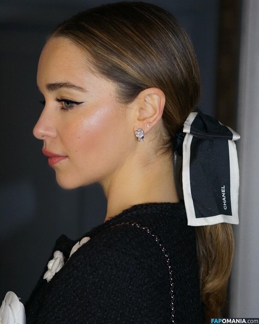 Emilia Clarke / clarkeyxo / emilia_clarke / emiliaclarke / emiliaclarkecentral / https: Naakt OnlyFans  Gelekte foto #934